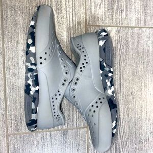 Native kids shoe, Gray Lennox Sneaker, Sz 12 Toddler/Little Kid